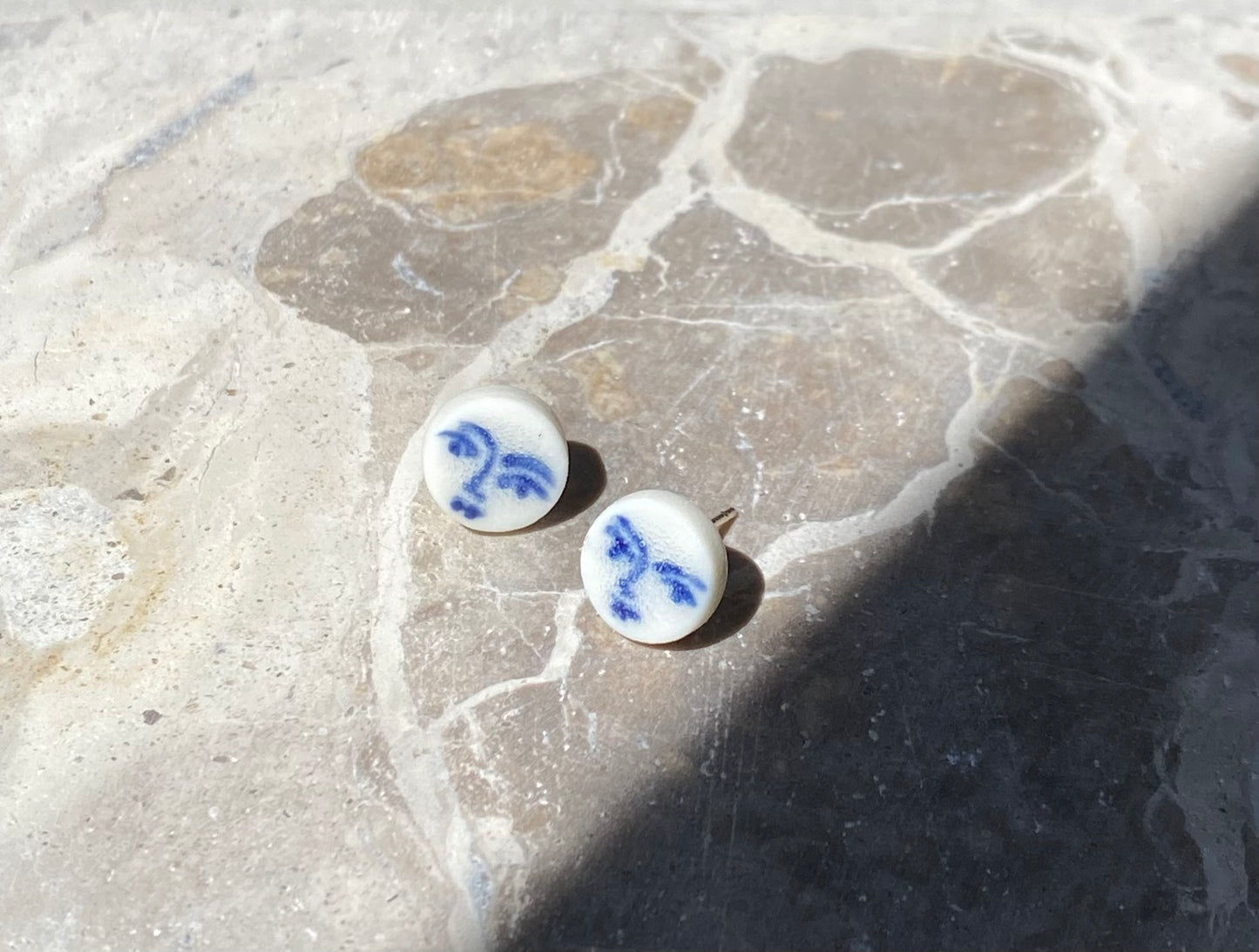 Face studs | 3