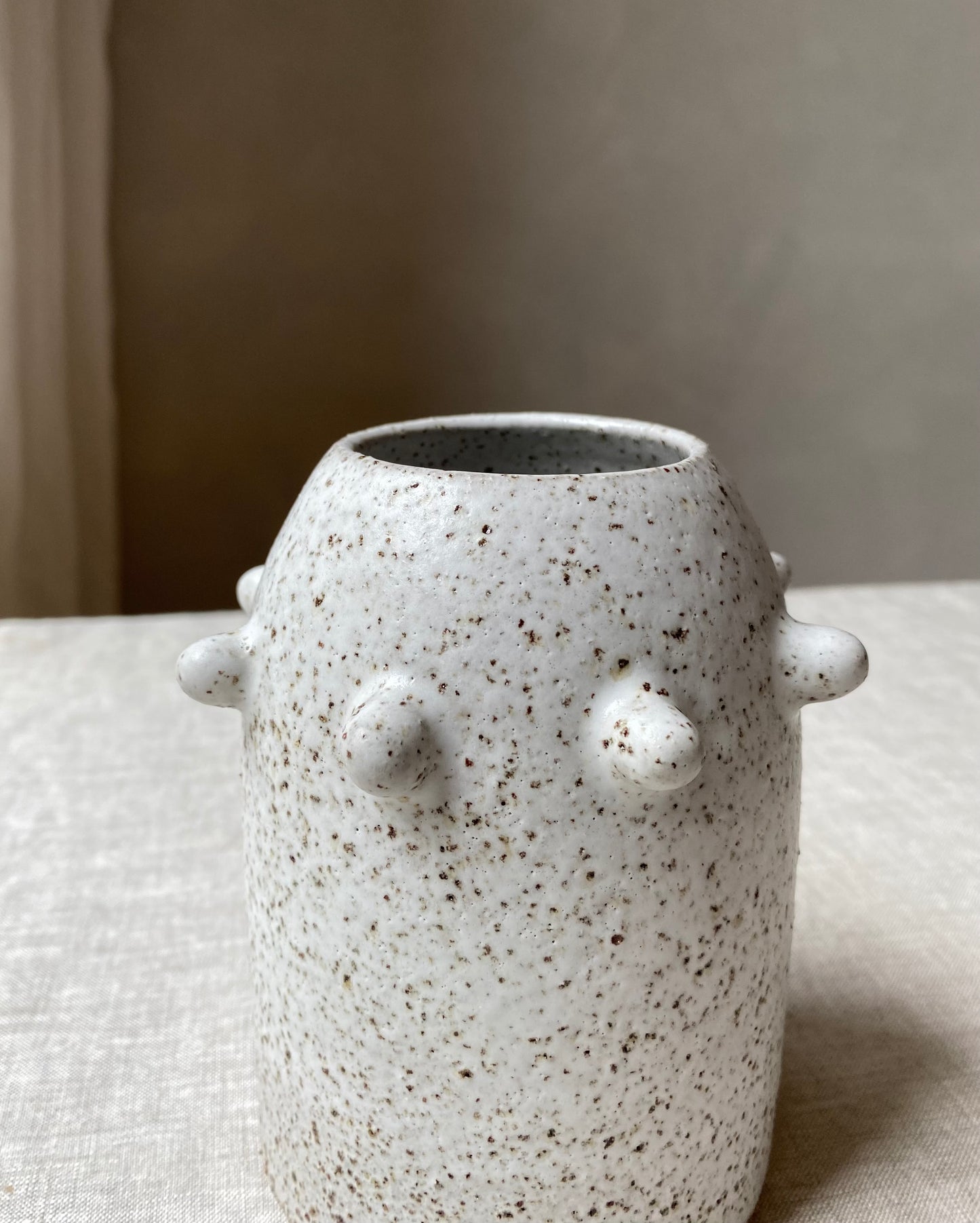 Urchin vase | large speckled