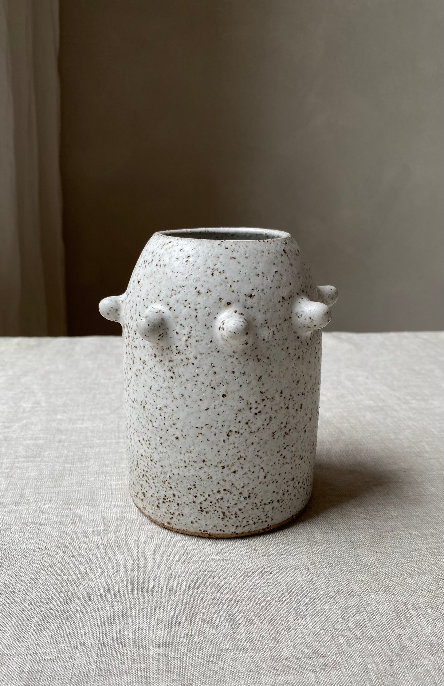 Urchin vase | large speckled