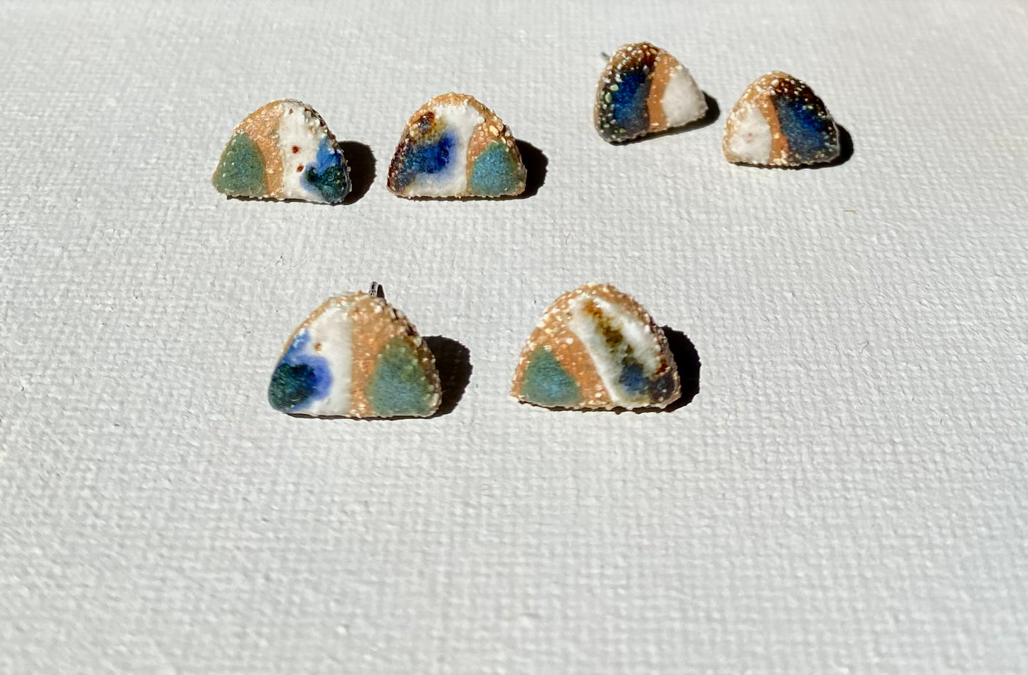 Painted studs | White speckle and midnight