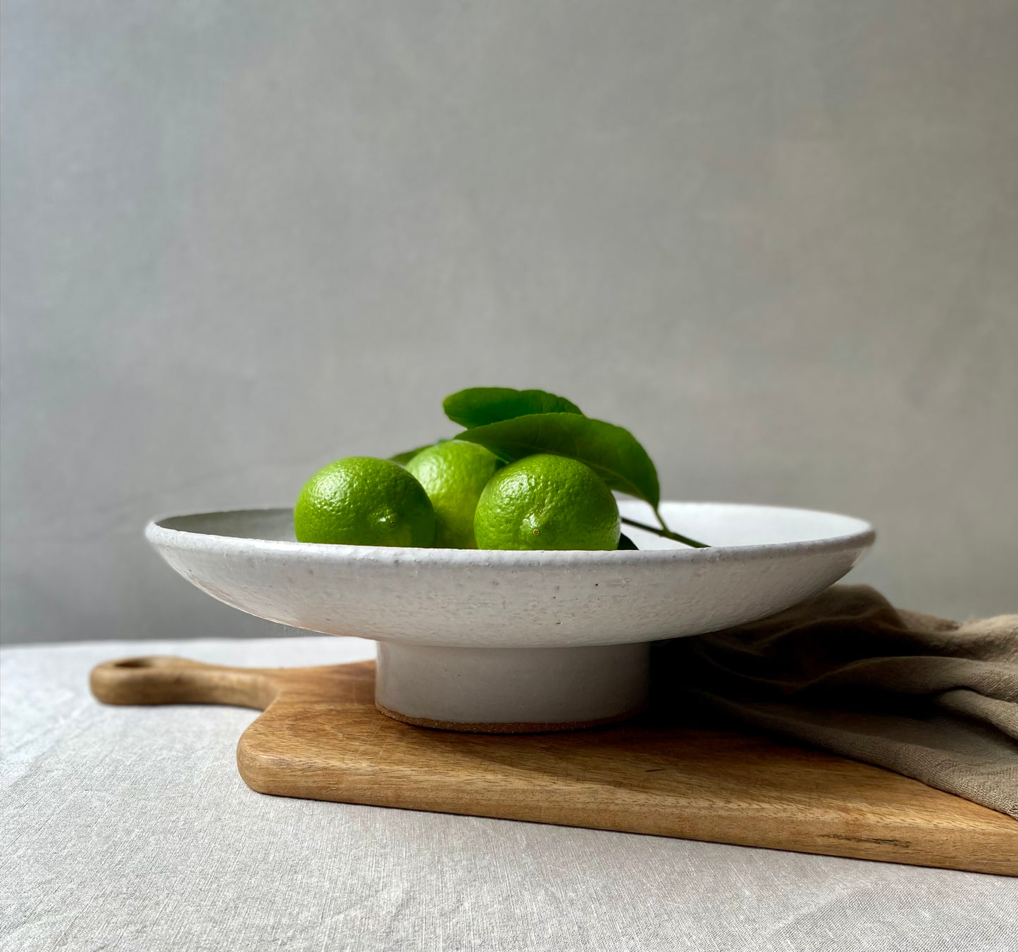 Low Pedestal Bowl | Medium