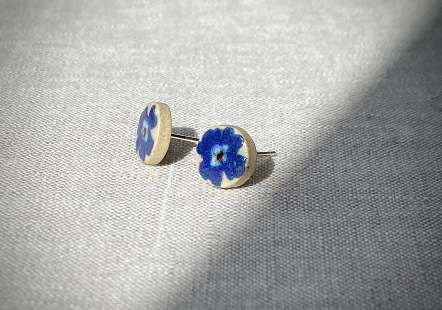 Flower studs | Blue
