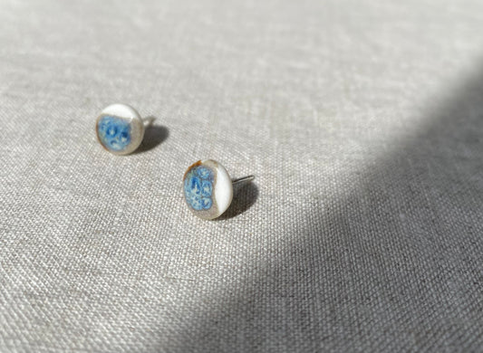 Porcelain painted studs | Blue rutile and toasted sage | 1