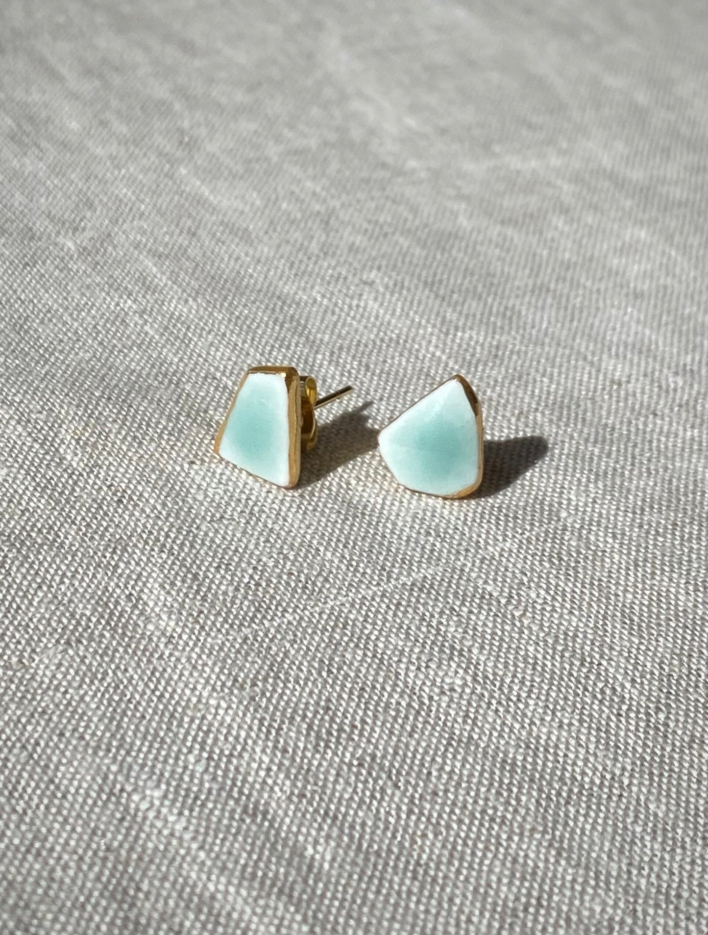 Fragment studs | celadon 3