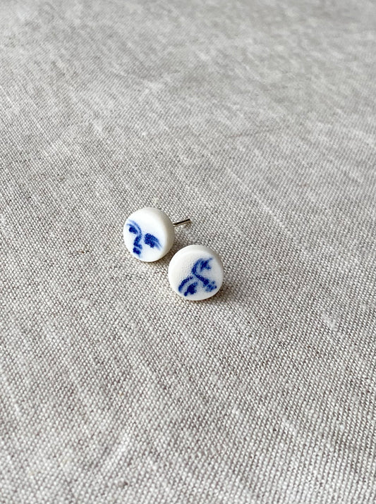 Face studs | 2