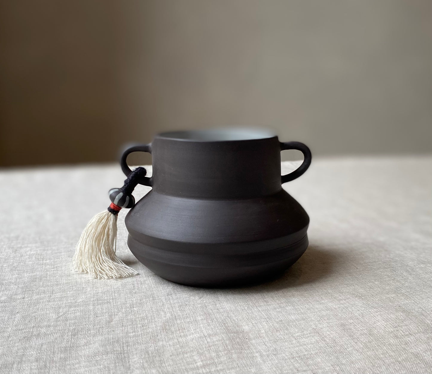 Tassel Vase | Small Black