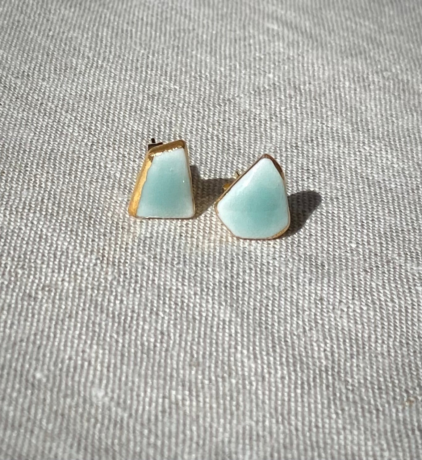 Fragment studs | celadon 3