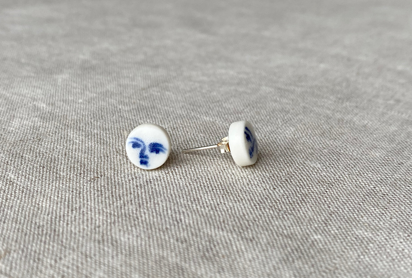 Face studs | 2
