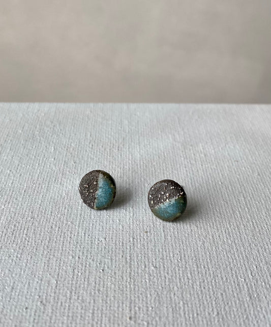 Dipped studs | Black stoneware - Ocean