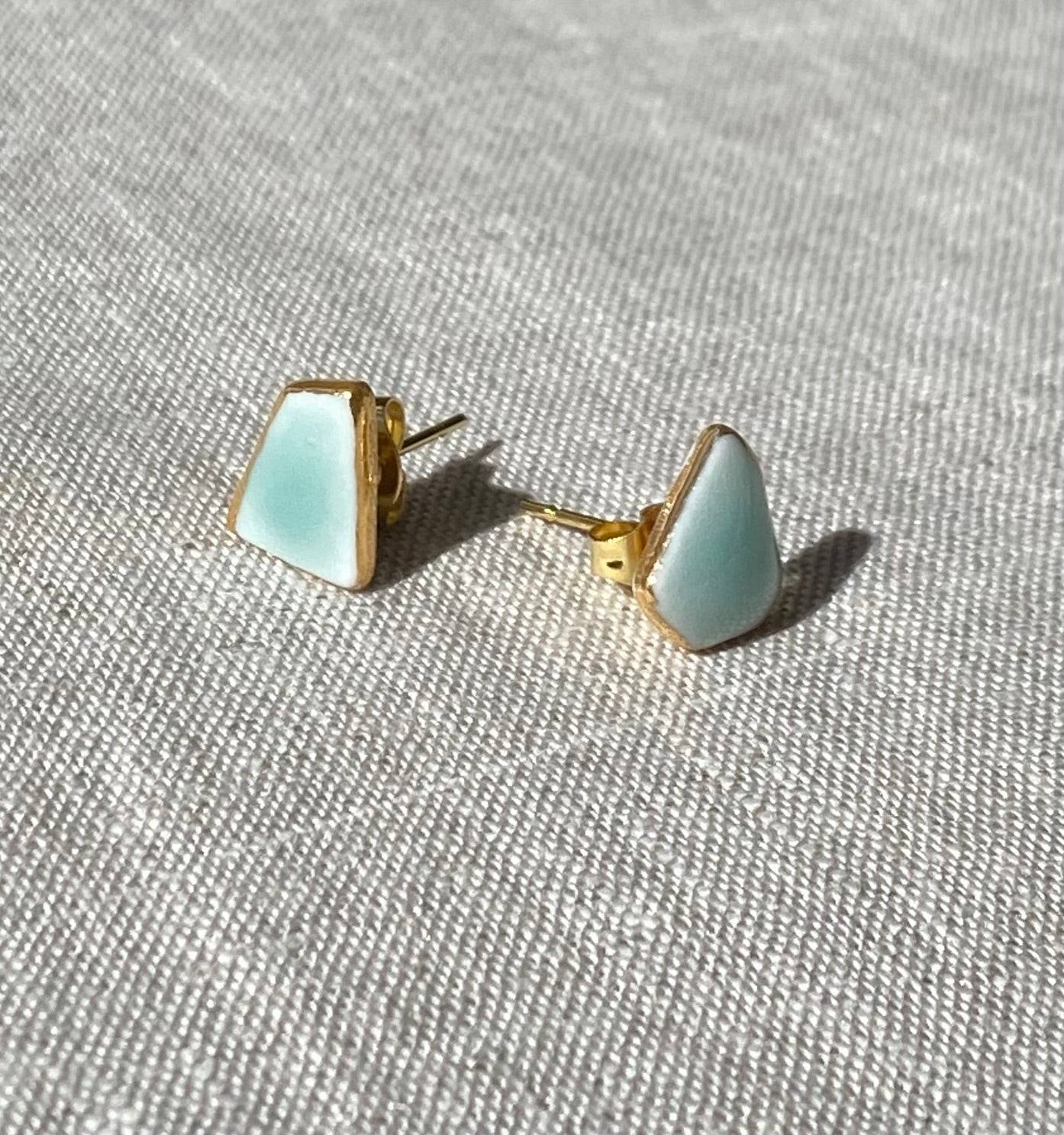 Fragment studs | celadon 3
