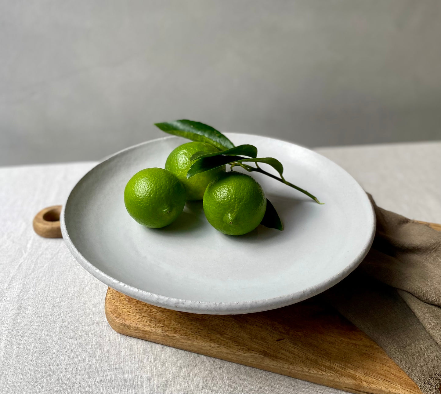 Low Pedestal Bowl | Medium