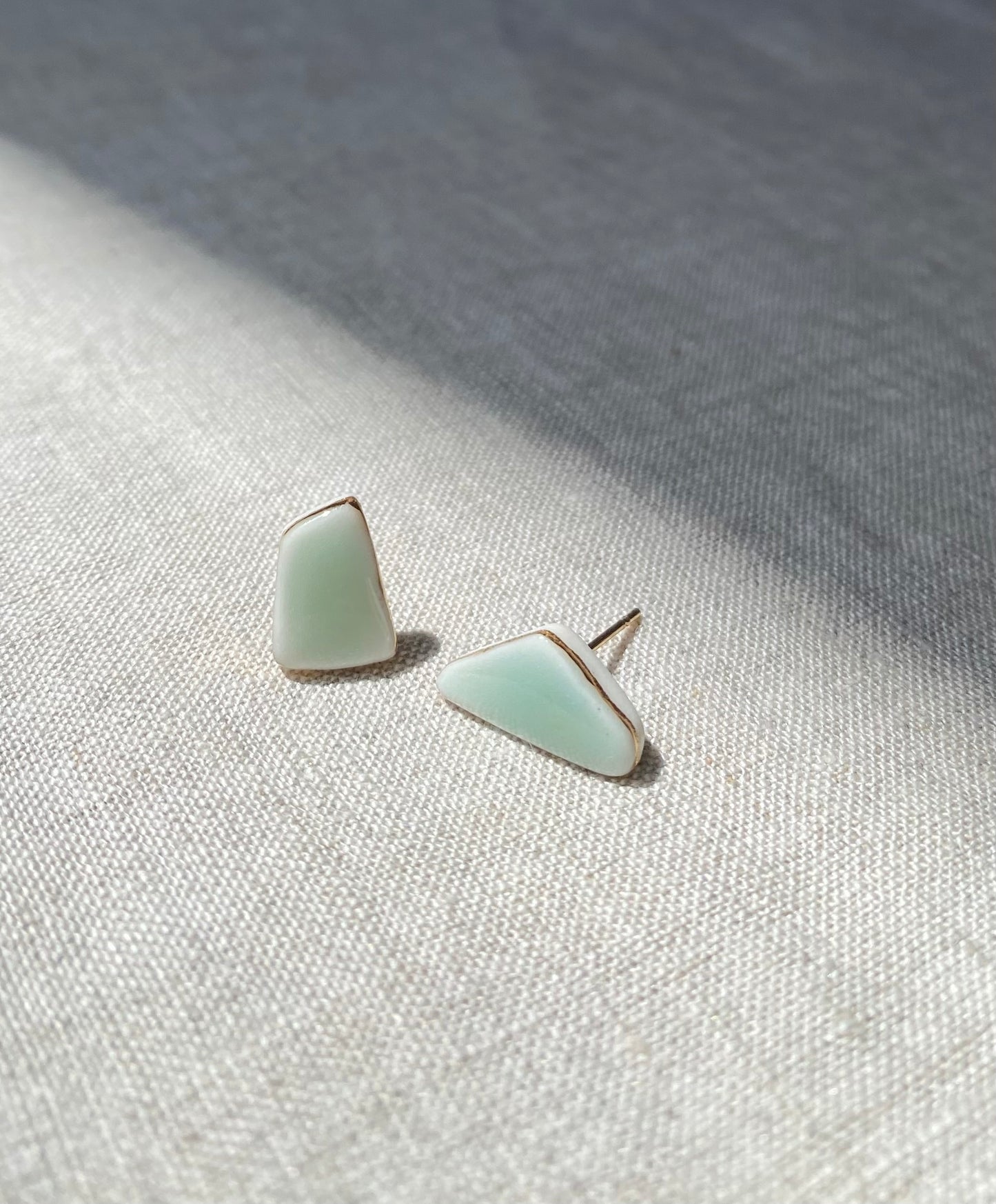 Fragment studs | celadon 1