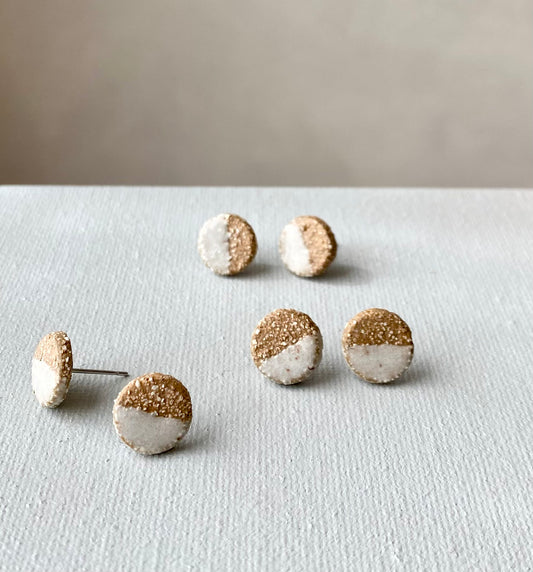 Dipped studs | Buff stoneware - White speckle | small