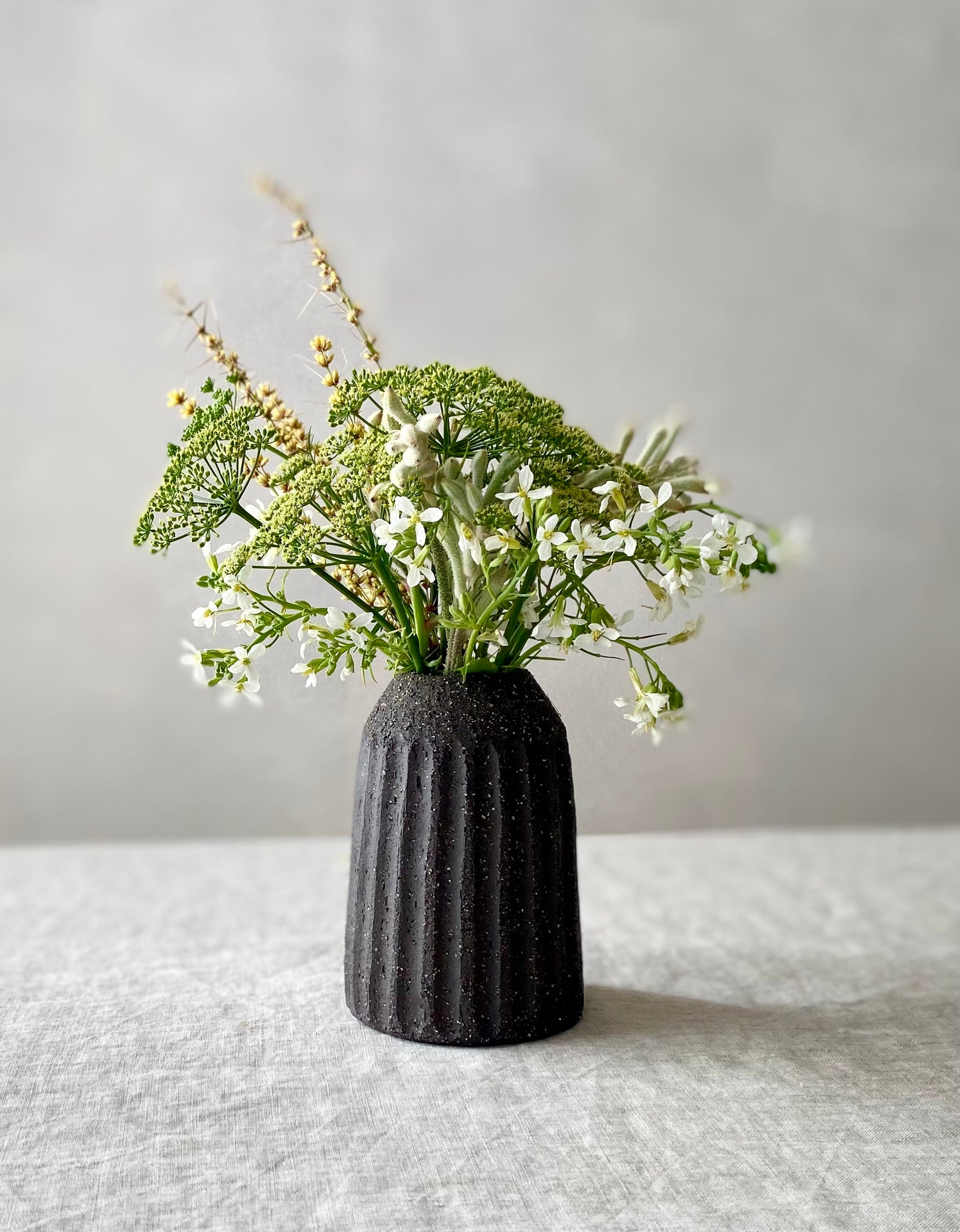 Fluted Vase | Black - Medium