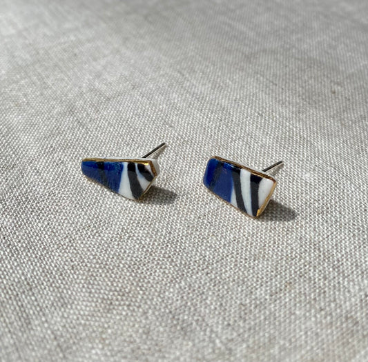 Fragment studs | abstract