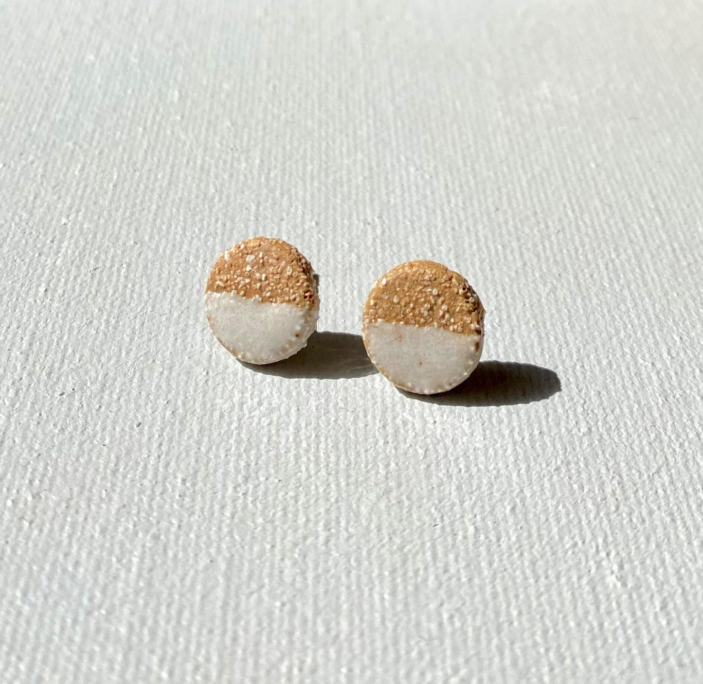 Dipped studs | Buff stoneware - White speckle | small