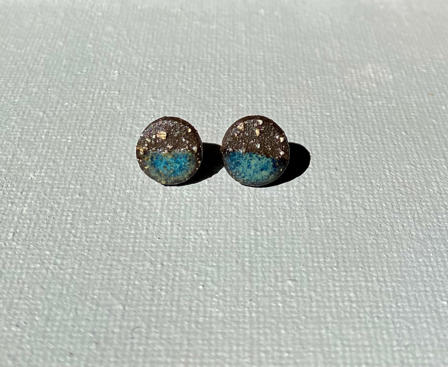 Dipped studs | Black stoneware - Ocean