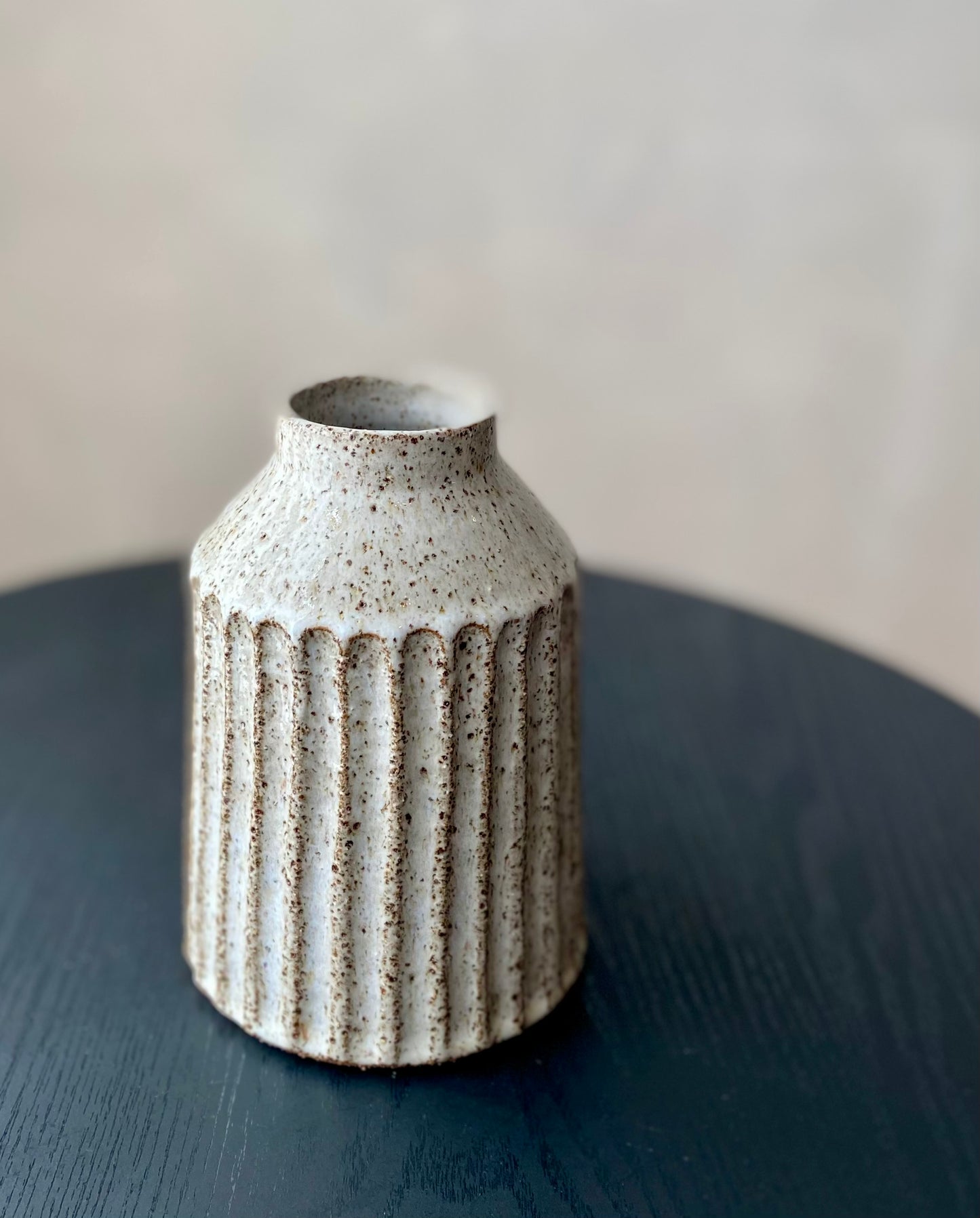 Fluted Vase |Speckled - Medium